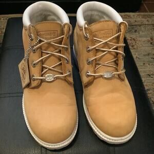 Timberland Waterproof Tan Boots / Shoes Size Men’s 6.5 or WMNS 8